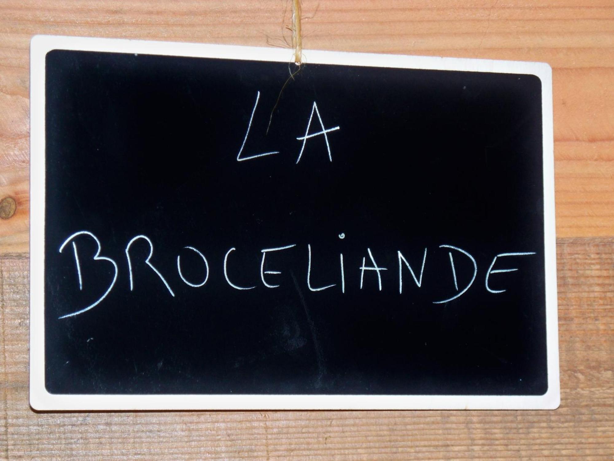 Le Pre Karvain Bed and Breakfast Couddes Habitación foto