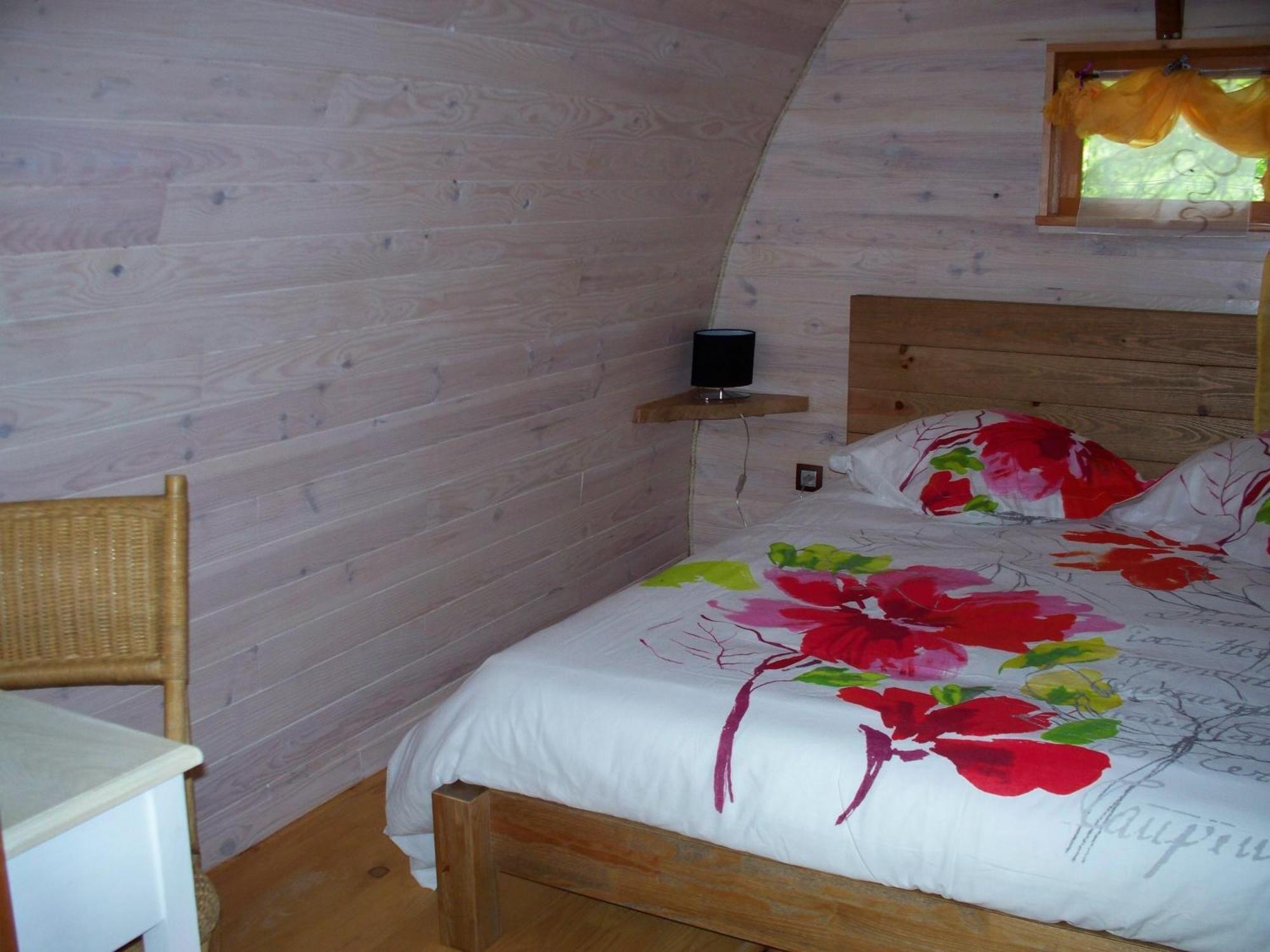 Le Pre Karvain Bed and Breakfast Couddes Habitación foto